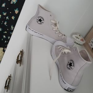 High top converse lifes to short to waste